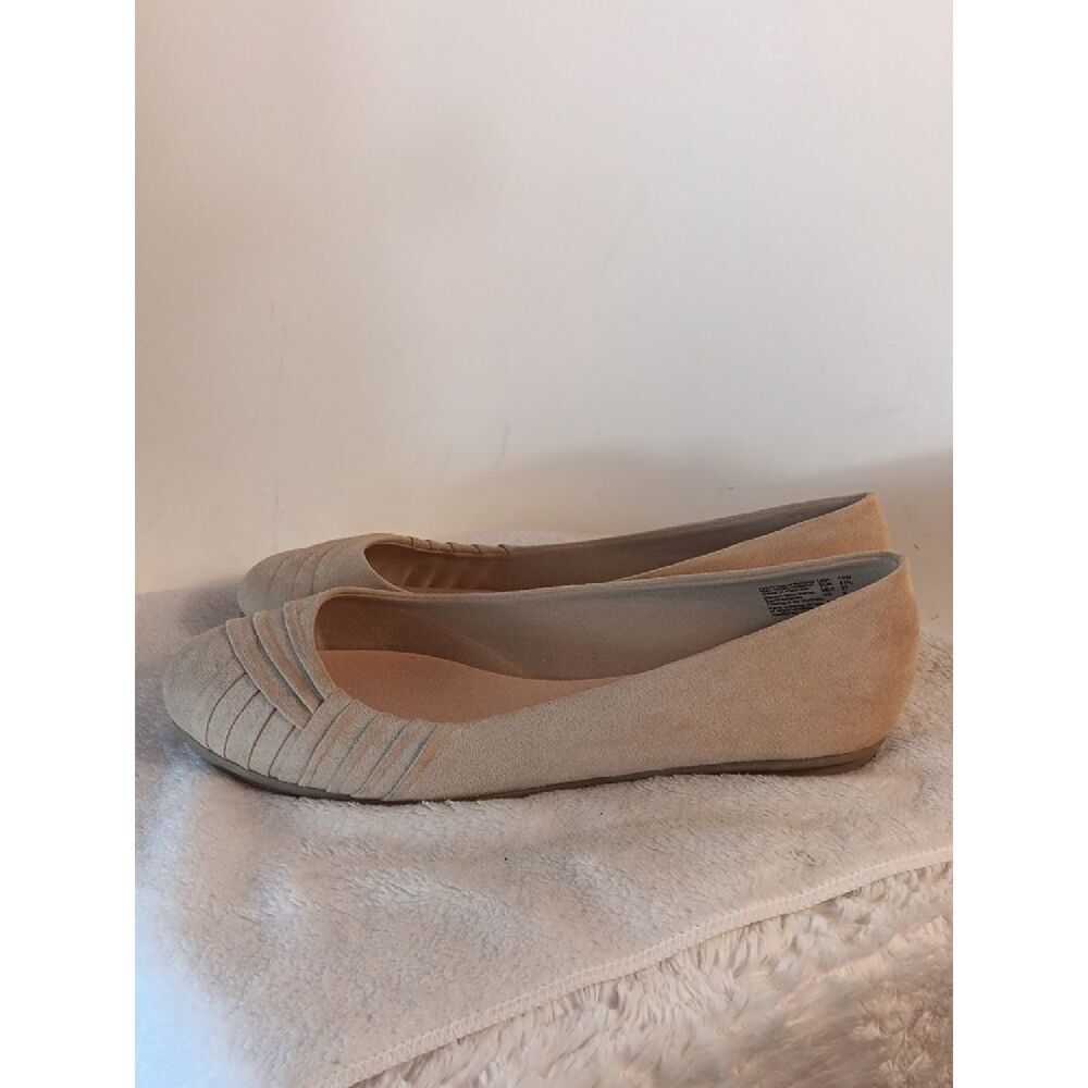 American Eagle Outfitters Beige Suede Pleated Toe Ballet Flats